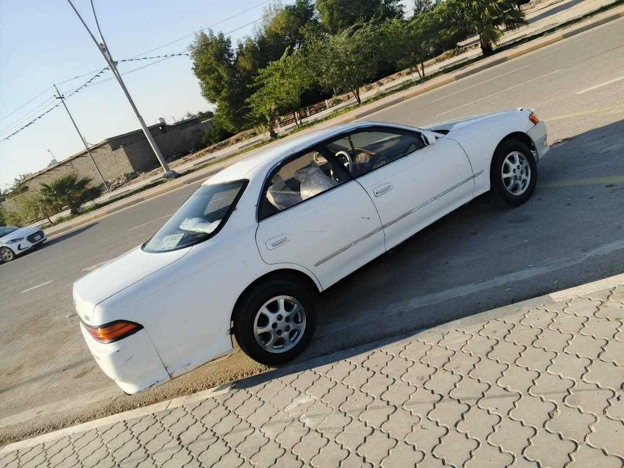 سياره مارك للبيع اصوليه رقمها بغداد مكصوصه قمارة وجنطه راعيها بغداد مكينه وكير ونجي جدد كهربائيات شغاله كلها
حداديه كلها جديده السعر 35وبيها مجال 
عنوان البصره الزبير 
***********
