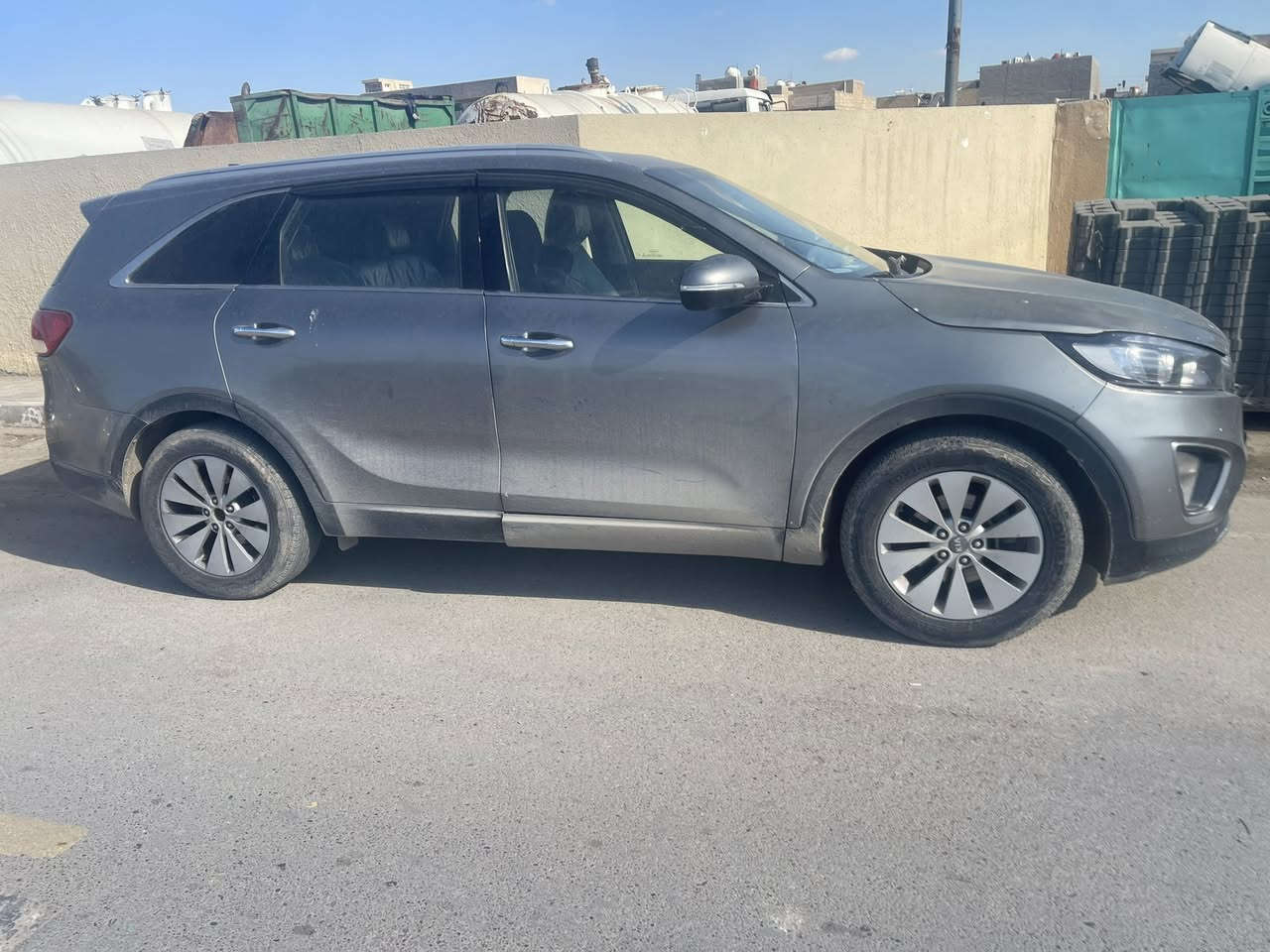 حادثها جاملق وباب ماشيه 40 الف
160 وبيها مجال للطيبين…مكلف بالنشر
للاتصال  ‭0771 262 7919‬
