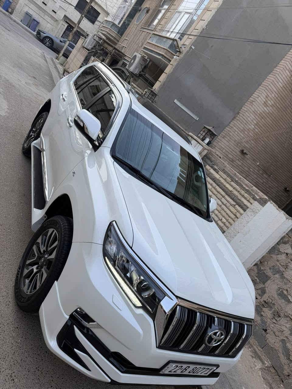 السلام عليكم تيوتا برادو موديل 2023 Vx ضمان شركة ساز محرك 6 سلندر 4000 وسياره مكفولة كفالة عامة من كولشي على وضعية شركة ماشية 49 سياره تخم تاير جديد معتني بيها بشكل وسياره رقم اربيل وباسمي هزة جديدة وكتاب تضليل جديد مصارله 10 ايام ويا سيارة مواصفات سياره 
تبريد كشن وكشنات جلد كراسي كهرباء كاميرا وحدة و7 راكب تبريد 3 قطع + بصمات اثنين وياها وبعد بيها مواصفات هواية 

المكان / السيدية
السعر / 463$
وهذا رقمي ‭0790 129 1286‬
