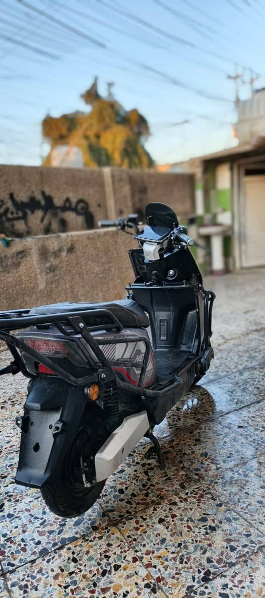 دراجه شحن سكنس جيل السادس درع بطاريت ليثيوم
6 بطاريات 
50 كيلو متر شحن الواحد 
سرعه 100
مكان بغداد 
السعر 700 وبي مجال 
العطل بطاريه ضاربه ول5البقيه هابطات بسبب عدم الشحن لفتره طويله 
رقم الهاتف ***********
