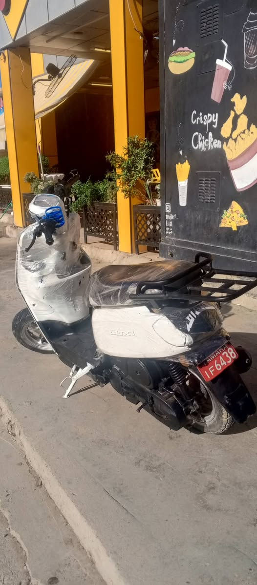 ياالله بسم الله
دراجتين للبيع بوليس +سيفان حلوات وشغالات بسعر دراجة وحدة مستعجل على بيعتهن مكاني بعقوبة سعر 600للف ثنينهن بيهن مجال حك الجية ***********
