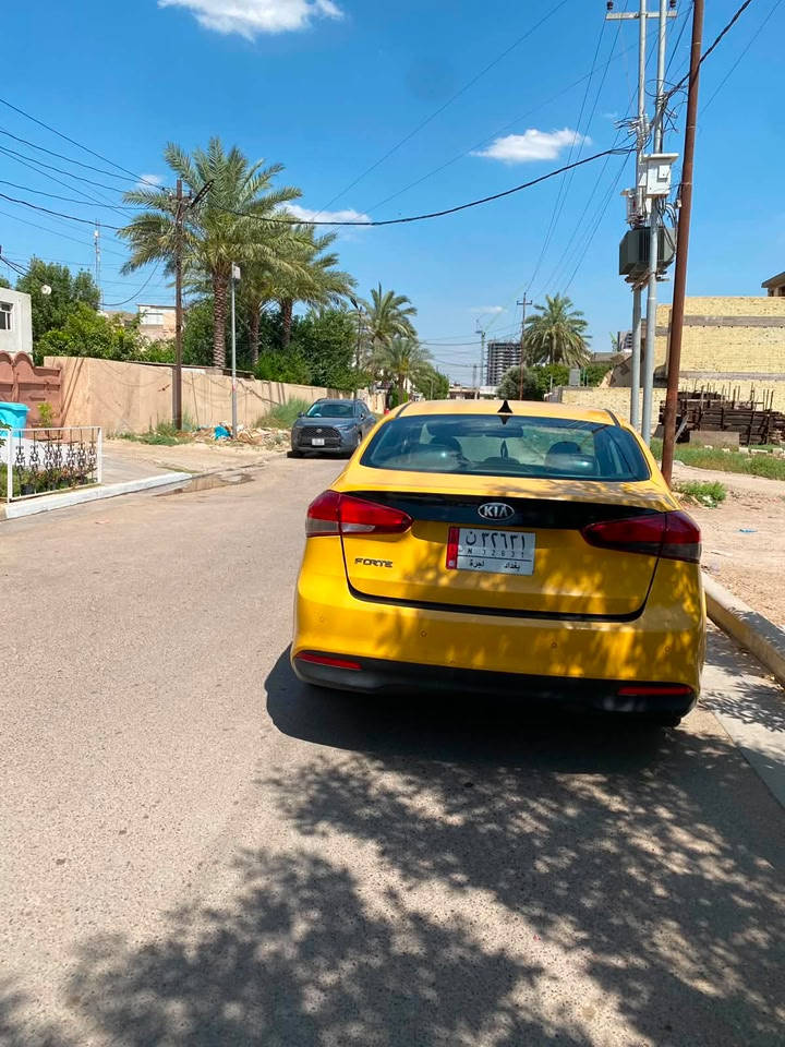السلام عليكم
مكلف بلنشر فورتي ١٧ امريكي حادثهه خشم البنيد بدون دواخل بدون ايرباك رقم بغداد باسمي مواصفات عاديه تحديد مسار تثبيت سرعه انضمه قياده شاشه جبيرا كامرا  سياره جديده حيل مابيهه اي نقص دوشمه عام السعر ١١٥ مجال بسيط للشراي

***********مكان الغزاليه
