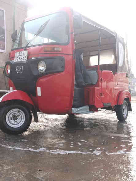 شباب تكتك البيع موديل 22شهر ٣ تكتك خير من الله المشر كفاله من غير دوسه وحده باخه بس وباخ شي قليل تجي وشف بعينك تكتك سعره ٨٧٠٠ وخمسين وبيه مجال شي قليل تكتك كهربايت كامله تاير تخم بل جيس تصال متواجد بس رقم   ***********مكاني بغداد العبيدي
