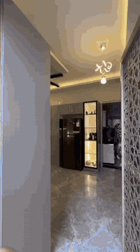 بيت للبيع المساحة 200 متر. 

العنوان الديوم منطقة ال 17 الف قرب التبليط ومجاور شارع 60 

4 غرف نوم 

والبيع مع الاثاث كامل والطاقة شمسيه 30 امبير. 

االسعر 200 مليون وبي مجال 

***********
