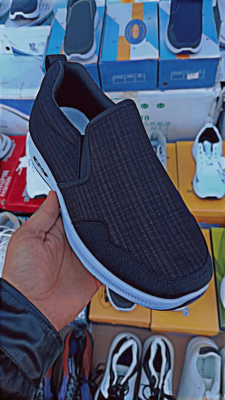 وصول وجبة جديد من الاحذية التركيا 🇹🇷

قياسات من40الئ 48 

كل شكل يكول اني احلا من الثاني 😍

بسعر 10الاف بس 😉
_____________________________________ 
عنوان سوق العصري قرب بيت كتاب للعطاريات

واتساب ***********✅
