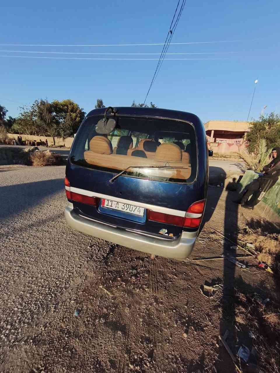 السلام عليكم بريجو للبيع السياره مكينه خير من الله كير ستوني مبدله غرفته حلوه السياره ماعايزه شي  مكان السياره نجف ***********
