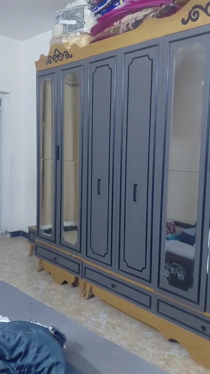 غرفه مستخدمه شهرين سعرها مليون و650 قفل علوان بغداد على الصالح رقم التليفون***********

