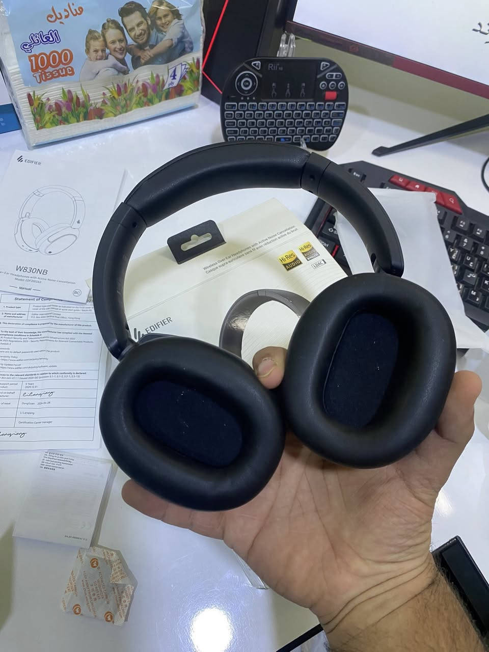 EDIFIER W830NB
نضافة كبالك
تفحص بيدك وتشوفها يلا نكول الله
ملحقاتها كلها كاملة
وبيها مجال للعيون طيبة🫀🙏🏼
تراسلني هنا او انستا @idfmself


**إذا كنت صاحب هذا الإعلان وتريد حذفه لأي سبب، رجاءا أرسل رسالة إلى الدعم الفني**