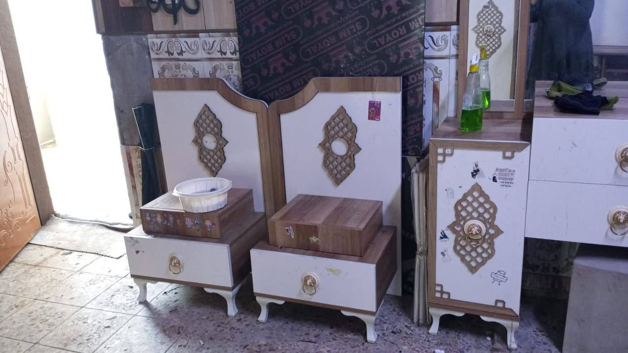 غرفه تركيه شبابيه بناتيه سريرين استخدام كلش قليل بعدهي جديده كامله 
سعرهه 400 لاستفسار ***********
