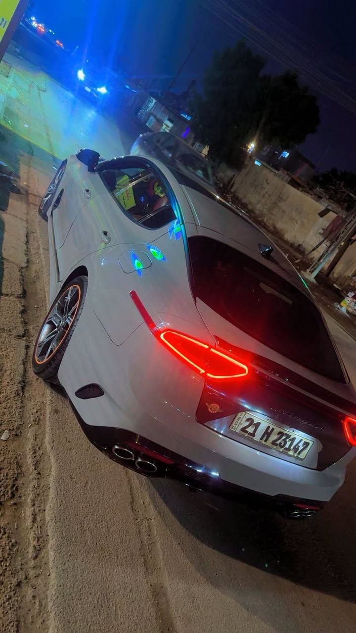 السلام عليكم كيا ستنكر موديل 2018 لون سمنتي رقم سليمانه بأسمي تريد تحويل او وكاله فول الفول محرك 6 سلندر 3300 توين تيربو صاروخ كله لد حساس امامي خلفي مري هيتر وقلاب وشفط بنيد كاربون زنون عالي ناصي ويل رياضي بصمه بونراما قطعتين تبريد اطفاء ذاتي 5 وضعيات قباده شفتات استيرن عليه تزويد كامل من كلشي وبعد بيه هواي مواصفات ترايه كلش جديد  حادثه باب وجاملغ ايمن طخه بسيطه وجاملغ وباب ايسر كذالك بدون ايرباك كير محرك شواصي لغود كفاله يعني بجم كبس ماشيه 94كيلو السعر 160 وبيه مجال العنوان بغداد زيونه الاتصال ***********
