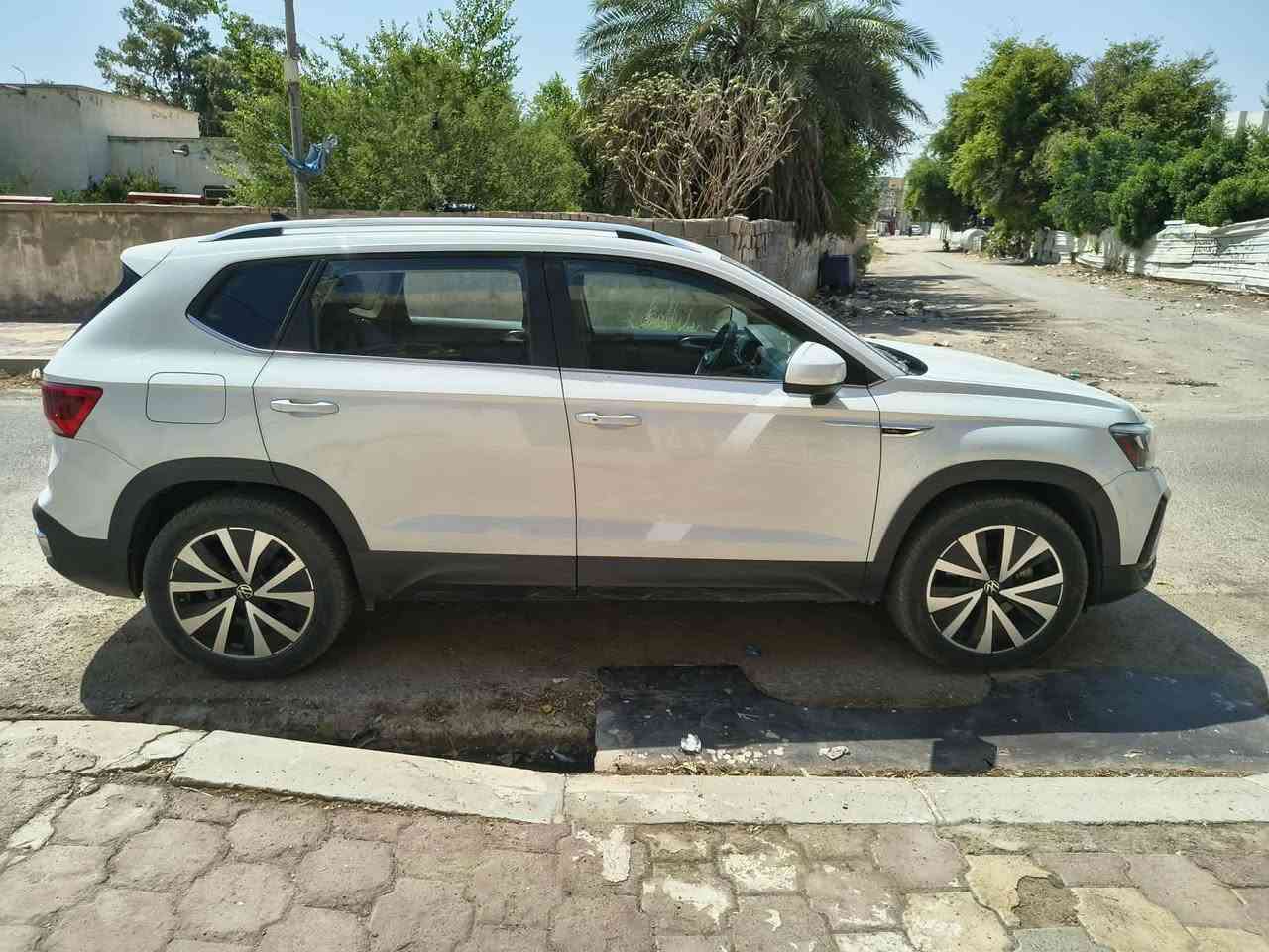 فوكسواكن تاوس 
للبيع  VOLKSWAGEN TAOS 2022
بدون صبغ 
سياره على وضع شركة 
سياره وارد امريكي مواصفان شاشة كبير كاربلي رادار 🔥
گيج الكتروني مرايه رادار لايت LED محرك ١.٥ توربو TSI 🚀
كامره خلفيه
حساس كشنات خلفي 
بريك كهربائي حساس رادار خط شارع
سياره بدون رقم تترقم شمالي (اربيل)
موجوده السياره في الكوت 
مكان سياره رانيه تابع للسليمانية📍
سعر بلاش بلاش180$ ورقه وبيها مجال
رقم  *********** 
---------------------------------------
