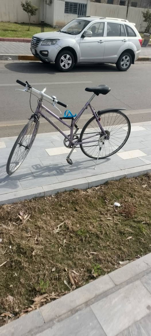 بايسكل ياباني باله
سعره 90 الف 
مكاني بغداد الشالجيه


**إذا كنت صاحب هذا الإعلان وتريد حذفه لأي سبب، رجاءا أرسل رسالة إلى الدعم الفني**