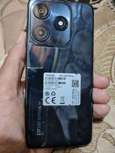 جهاز نظيف كلش كامل ملحقاته ذاكره 128 الرام 16 مكانه ديوانيه السعر 105 نهايته 100 قفل 
*********** وبي واتساب
