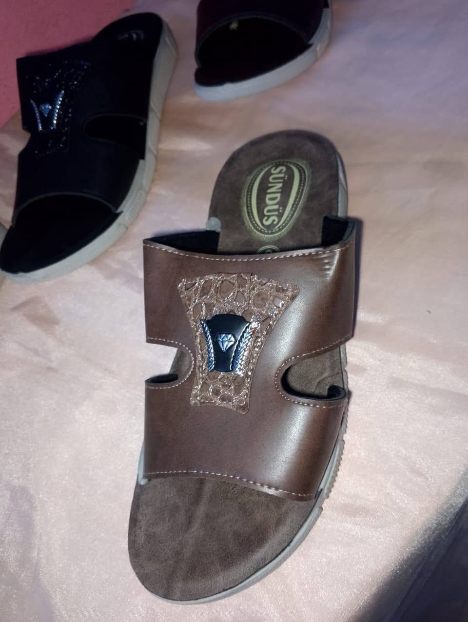 سعر درزن 29الف الرجاليه سندس


**إذا كنت صاحب هذا الإعلان وتريد حذفه لأي سبب، رجاءا أرسل رسالة إلى الدعم الفني**