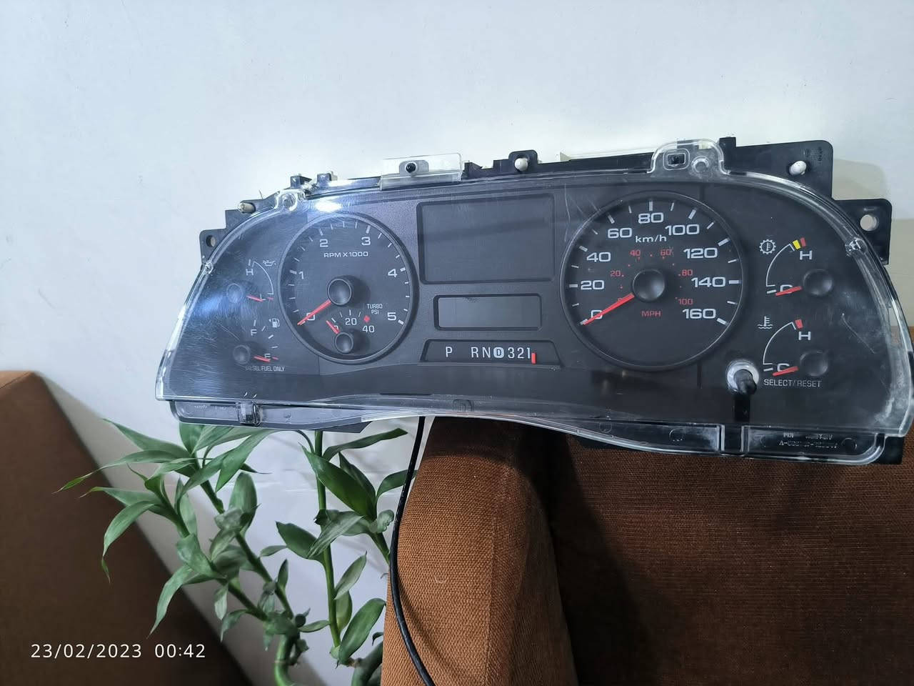 يوجد عدادات فورد F 250 للراغب الاتصال ***********
