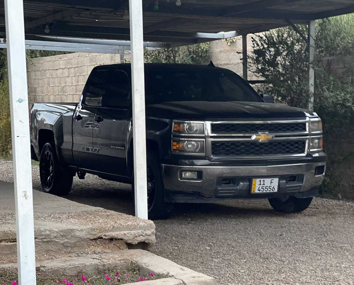 سلام عليكم من رخصه الادمن سلفرادو موديل 16باب قصير محرك6كير محرك مكفول سيارة جاهزه اي نقص ماكو رقم بغداد اب اسمي للمراوس السعر 17قطعتين صبغ حادث ادخول هنا بارد قليل بالبدي *********** واتساب
