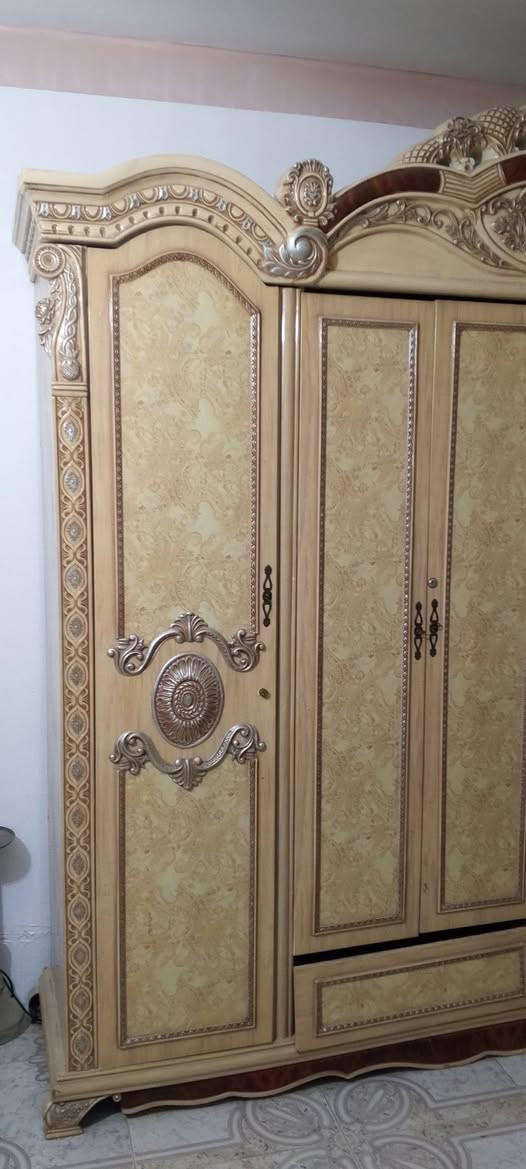 السلام عليكم
متاح كنتور 6ابواب ماكاني رمادي خمسه كيلو قرب مركز الحريه للستفسار 
واتساب ‏‪***********‬‏
او الاتصال على هاذا الرقم
***********
