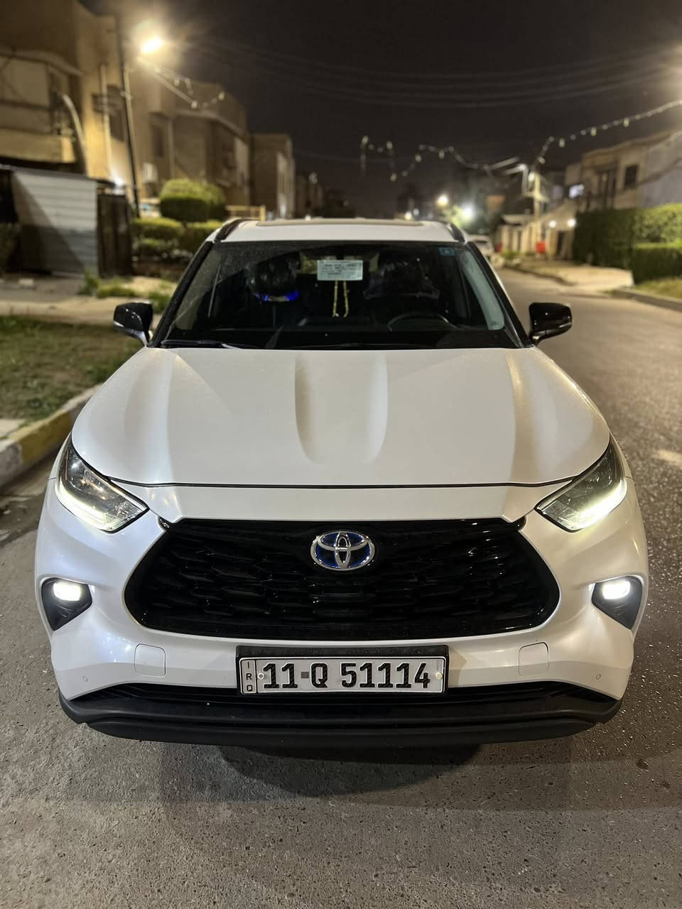 سلام عليكم شباب
***********

تويوتا هايلاندر خليجي بلاك ادشن 2024  هايبرد شركة تويوتا ساز SAS

فول مواصفات 1/1

💥بدون بارد 

💥بدون صبغ               السعر 347 ورقة وبي مجال 

💥بدون رصعة 

💥بدون تبديل 

💥كير مكينة كلة بشرط 

💥رقم بغداد باسمي تحويل نفس اليوم 

المحرك 2.5L-4 cylinders HEV دبل محرك بنزين وكهرب 

قدرة حصانية / دورة في الدقيقةناقل السرعة

عدد الأبواب 5 عدد المقاعد 7

تبريد بتحكم منفصل للراكب الأمامي والخلفي 

تشغيل بضغطة زر (بصمة)  مقاعد من القامش

شاشة عرض المعلومات المتعددة

مثبت سرعة  ،المميزات الخارجية

شباك الامامي مطعم بالكروم 

مصابيح أمامية من الـ LED، كشافات ضبابية 

فتحة سقف سكك سقفية 

باب خلفي كهرباي ،النظام الصويت والترفيهي

شاشة عرض/منفذ USB/بلوتوث،  6 مكبرات صوتية

أزرار تحكم صويت على المقود ،ميزات الأمان

كامريا خلفية ،نظام التحكم بثبات المركبة 

نظام تحكم بالجر ، نظام مساعد التسلق على التلال

حساسات خلفية و أمامية لركن السيارة 

الوسائد الهوائية: السائق+الراكب+

جانبية+ستائر+ركبة سائق

تيوتا ساز ضمان ساز 8 سنوات للبطارية 

3 سنوات ضمان كير محرك 

يعني على وضع الشركة

مكان سيارة بغداد
