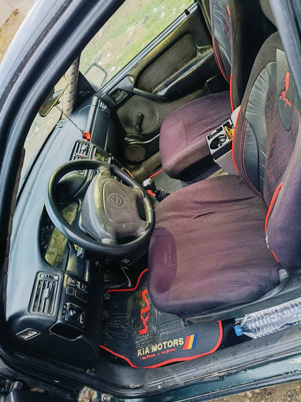 السلام عليكم اوبل فكترا 1994 مكينه 18 شرط كير ومحرك 
اني صاحبها شرعي رقم نينوى شرط الوكاله والتحويل مكاني زمار السعر اتصل عل رقم وتدلل ***********/***********
