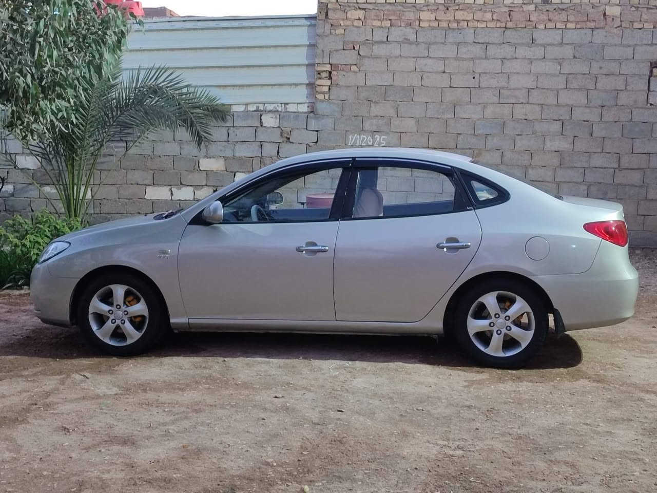 سلام عليكم النترا

موديل:2009

خليجي مكينه 1600 دكشن عالي

بدون ضربه صبغ قطعتين نص البابين ماشر بصوره

سنويه ل2028 صاله شهر من مداوره

مكاني ديوانيه

مكينه كير كفاله تبريد تدفئه

ماذب عليه الف دينار
السعر 100 💸وبيه مجال
تشلع عيوني 👀
الاستفسار :***********
