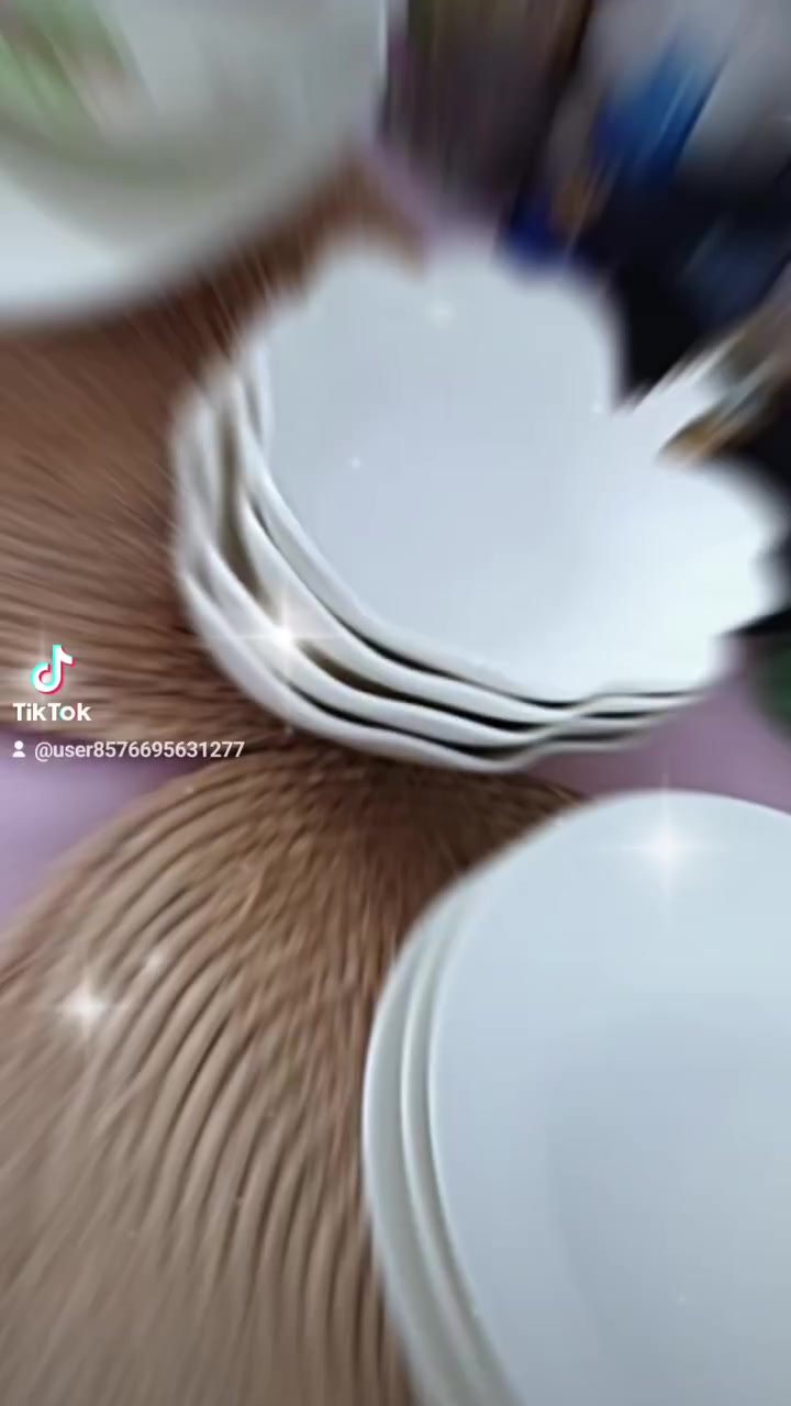 💣💯تشكيلة لون كريمي اوف وايت 
بلم قياس ٣٤ سم ب٣٠٠٠
صحون الورقة عميقة عدد ٤ القطعة ب١٥٠٠
جدر حراري ب٣٠٠٠
صحون عميقة كبار تنفع تمن او مرق 
ال٣ صحون ب٤٠٠٠ فقطط
للحجز المراسلة على الخاص 
توصيل جميع محافظات العراق


**إذا كنت صاحب هذا الإعلان وتريد حذفه لأي سبب، رجاءا أرسل رسالة إلى الدعم الفني**