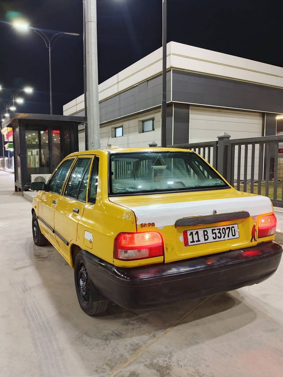 السلام عليكم 
سايبه موديل 12 مصفره هيئه وغرامات هزه جديده وراعيها ابو السنويه بلكوت رقمها بغداد نكليزي مشروع وطني السياره مكفوله من التبخير وتنقيص
حداديه ودبلات جدد 
غرفتها جديده لايتات جدد بك لايت جدد 
ادامه كامله مسويلها كبل لشارع مكينه ناعمه خير من الله 
سعرها 25 ورقه او مراوس بسياره كير اوتماتيك وانطي فرق
التواصل خاص وعلى هاذا لرقم ***********
