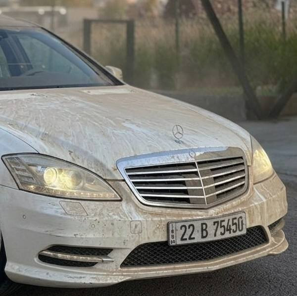 مرسيدس S كلاس 350 AMG موديل ٢٠١٣
خليجي وكالة باكج AMG أصلي

السيارة من النوادر وعلى وضع الشركة
نظافة عالية جداً بدون شخط أو ملاحظات
داخلية زيرو بالكامل والكشنات بلادية أصلية
تراي السيارة ونعومتها مثل الزيرو

لون أبيض صدفي مع سقف أسود
محرك V6 CGI المرغوب
عداد ١٦٠ ألف كم

السيارة بيها صبغ جوة رقم الخلف بالصندوق فقط بدون حادث

سيرفس صفر ومسج بدون أعطال

المواصفات:

- باكج AMG بلادي وكالة
- دعاميات AMG وكالة أصل
- دوسات AMG وكالة أصل
- بانوراما
- باب طويل لارج رئاسي
- جكات
- أبواب شفط
- ناظور ليلي
- رادارات
- ٥ بردات
- حزام أمان ذكي كهربائي
- التعرف على أماكن البارك
- إنارة داخلية متغيرة
- لايت داينمك زينون متحرك مع الستيرن
- داخل بيجي دشبول مطعم لونين
- بصمة تشغيل وبصمة أبواب
- كشنات تدفئة وتبريد وخزن أمامي وخلفي
- صندوق شفط كهربائي
- تحكم بوضعيات الكراسي الخلفية والأمامية

وغيرها الكثير من المواصفات

رقم أربيل تحويل مباشر
المكان: أربيل

🔴 رقم تليفون و سعر علق سوف يوصلك الرسائل


**إذا كنت صاحب هذا الإعلان وتريد حذفه لأي سبب، رجاءا أرسل رسالة إلى الدعم الفني**