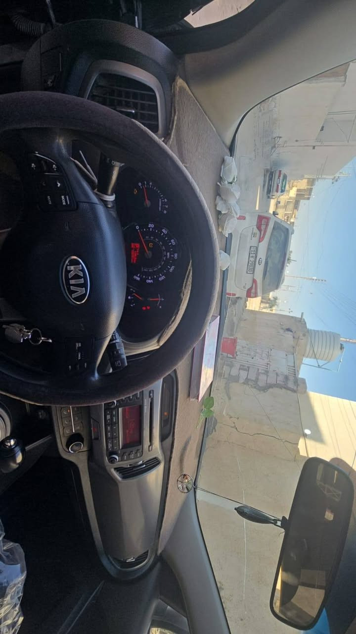 السلام عليكم
كيا سبورتج موديل 2015 ماشيه 130 تقرير غرق تعمل وتسير السياره نظيفه
السعر 148
للاستفسار أكثر ***********
