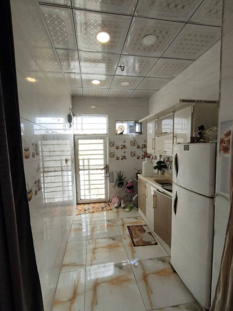 بيت 50 متر طابو زراعي  مربع طابقين  غرفه فوك وغرفه  وصاله  ومطبخ وصحيات فوك وجوه جاهز درجة اولى شارع سكلة الكرعاوي بالنص  رقمي ***********
