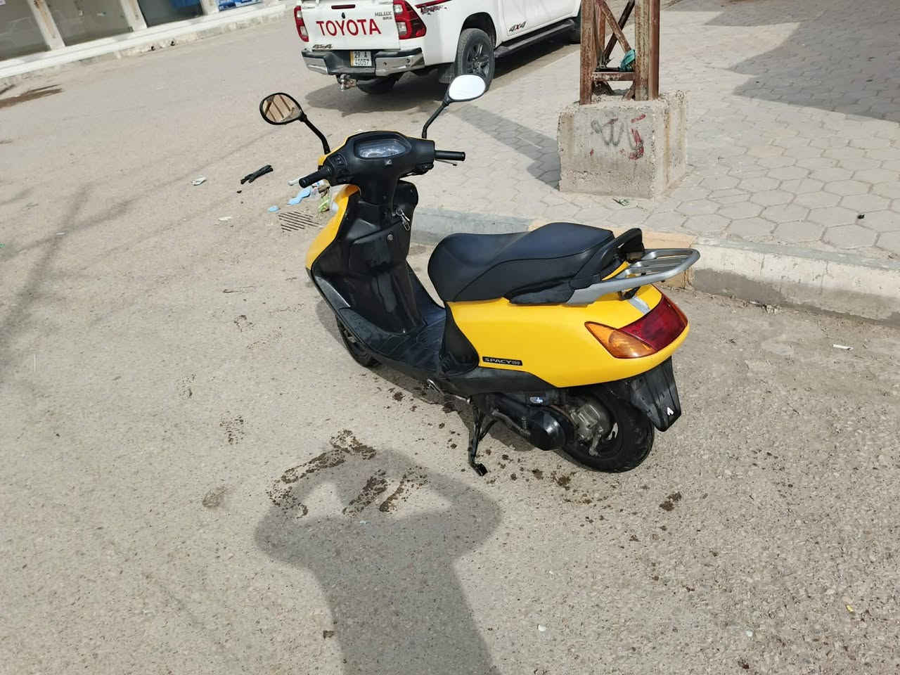 السلام عليكم دراجة سبيسي للبيع رمبه بعدي بالجيس صار شهر من نزلته من الرمبه وبالعافيه على الي يأخذه الي يريد يتصل او يدخل خاص ***********
