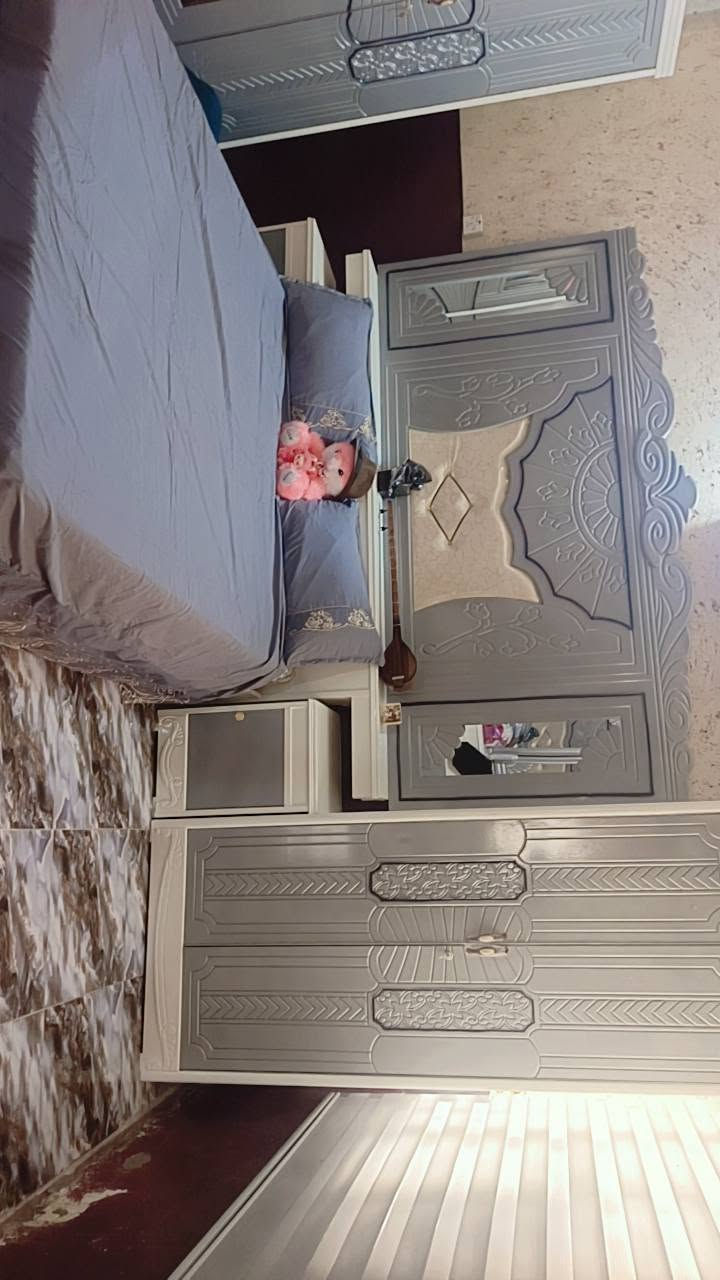 سلام عليكم غرفه نوم جديدة كلش بعدها بل نايلون  مكان شفته ***********
