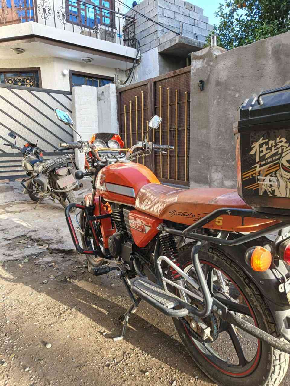 سلام عليكم دايوان ٢٠٢٢ مرقم انكليزي دراجه جديد مثل الصورة عنوان بعقوبه سعر مليونين و ١٠٠
***********
