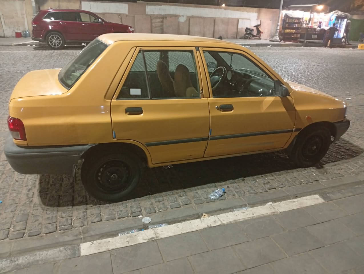 سياره حلو نظيفه موديل ٢٠١٦ لسعر ٣٥وبيها مجال بسيط 
للاستفسار على الرقم ***********
