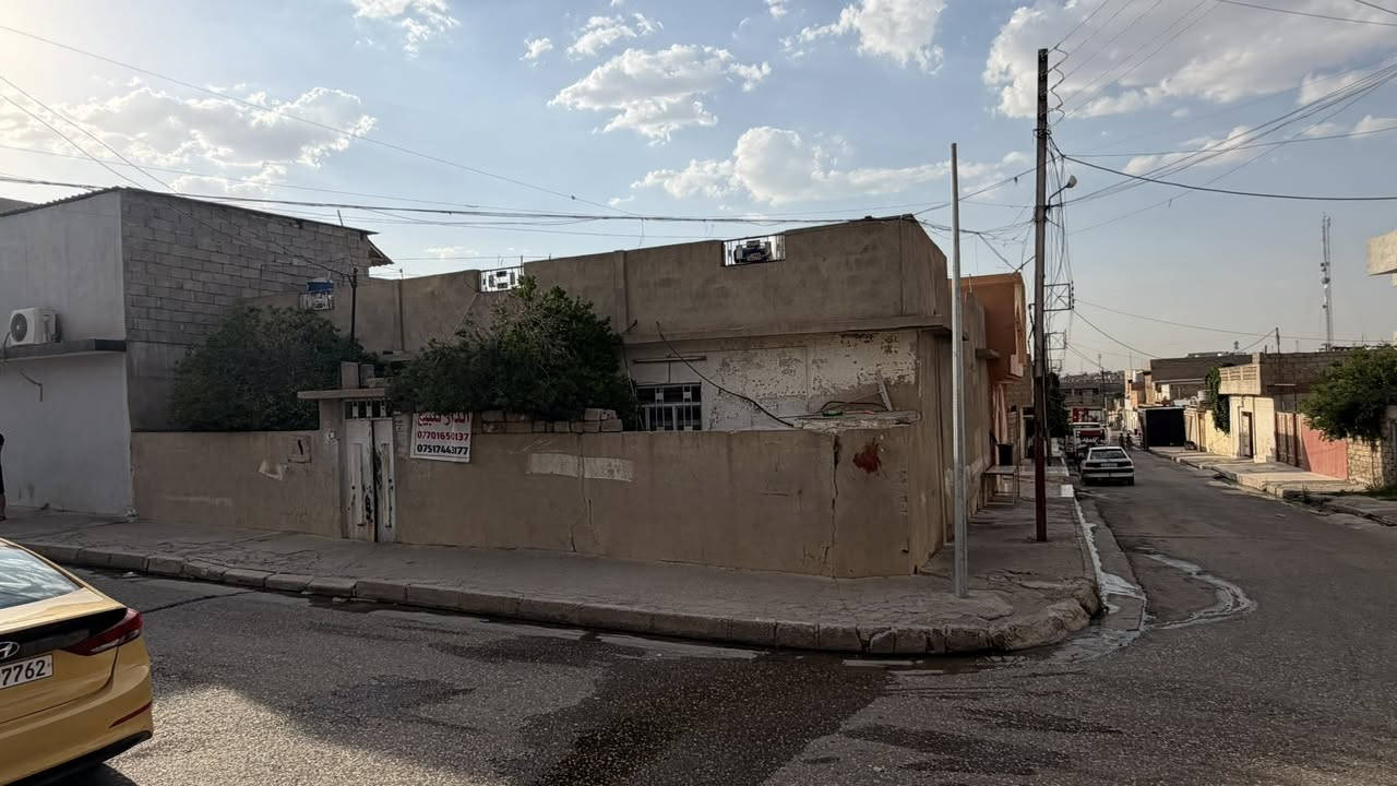 الدار للبيع ركن 
في حي الكرامه 
فرع الحمام قرب مركز الكرامه 
المساحه 216 متر 
تفاصيل اكثر
***********
***********
