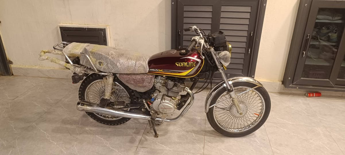 سلام عليكم نامه برو 2020 محرك اخرس وياله مصطره كهربائيات كامله اي عيب مابي سعر 450 بي مجال بصيط واتساب  ***********
