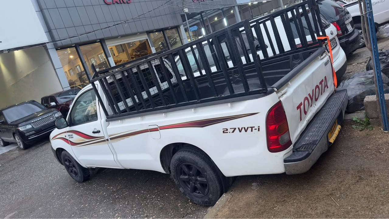 مرزیا ٢٠٠٨ پێنچ قولپ
قطعە و نیڤ بەغ بێ داخلی
چملوغ و نیڤ دەرگەهـ
گێر و مەکینە شرت
غرامە ١١ وەرەقە لسەرن لبەر سعرێ هێن خار
وەکالا دگەل سعر 130 
*********** دهوك, العراق
