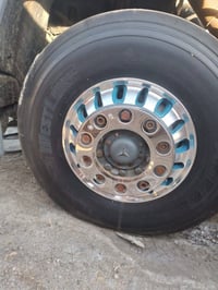 للبيع زوج ويلات جدد رقم راعيهن ٠٧٨٠٩٠٢٤٥٢٧