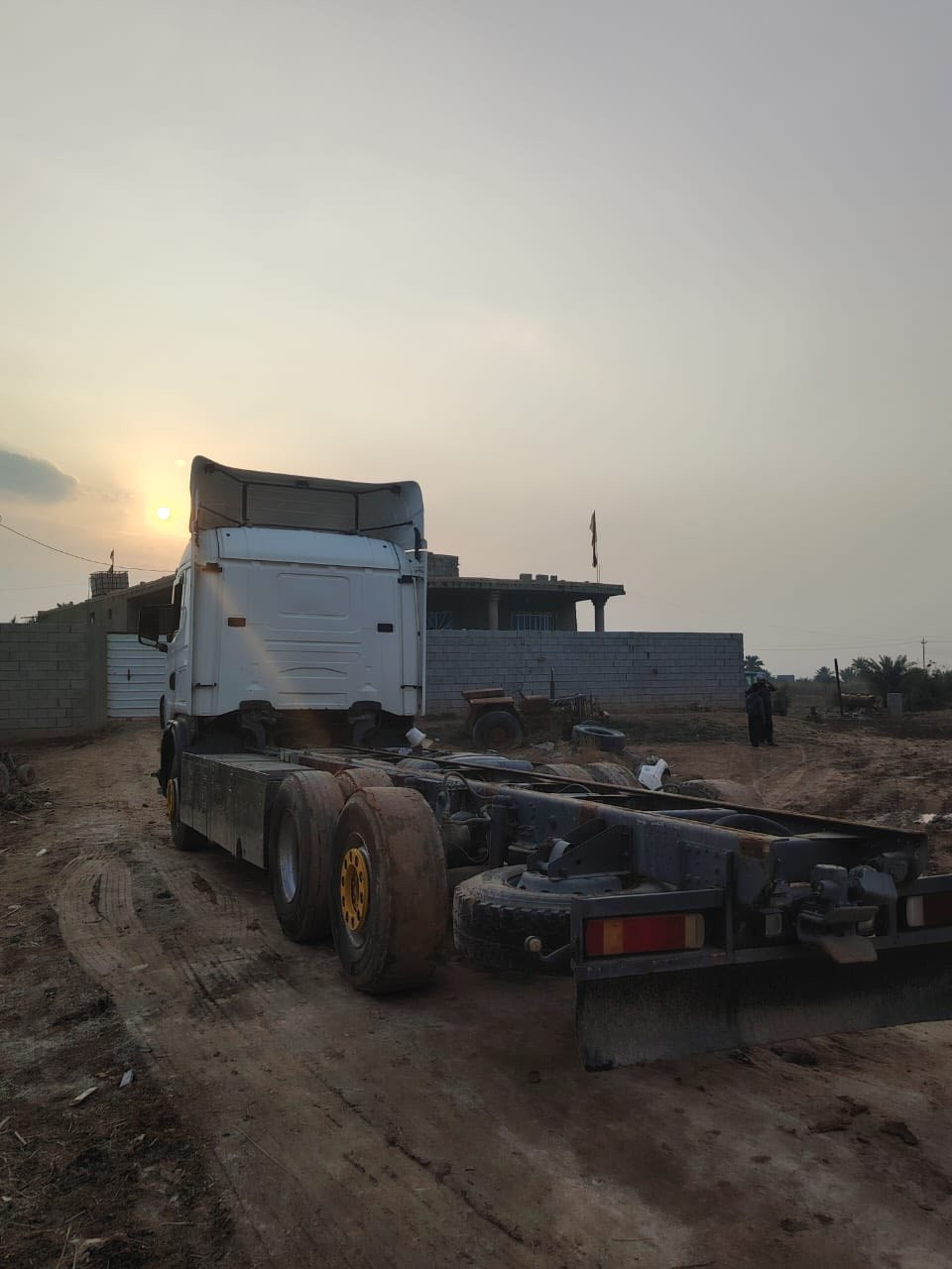 السلام عليكم سكانيا موديل 2004 محرك 470 انجكسن سوبرين كير كوبره رقم بصرة بئسمي مسجله بالسنويه براد السعر 265مكان البصرة 
***********
