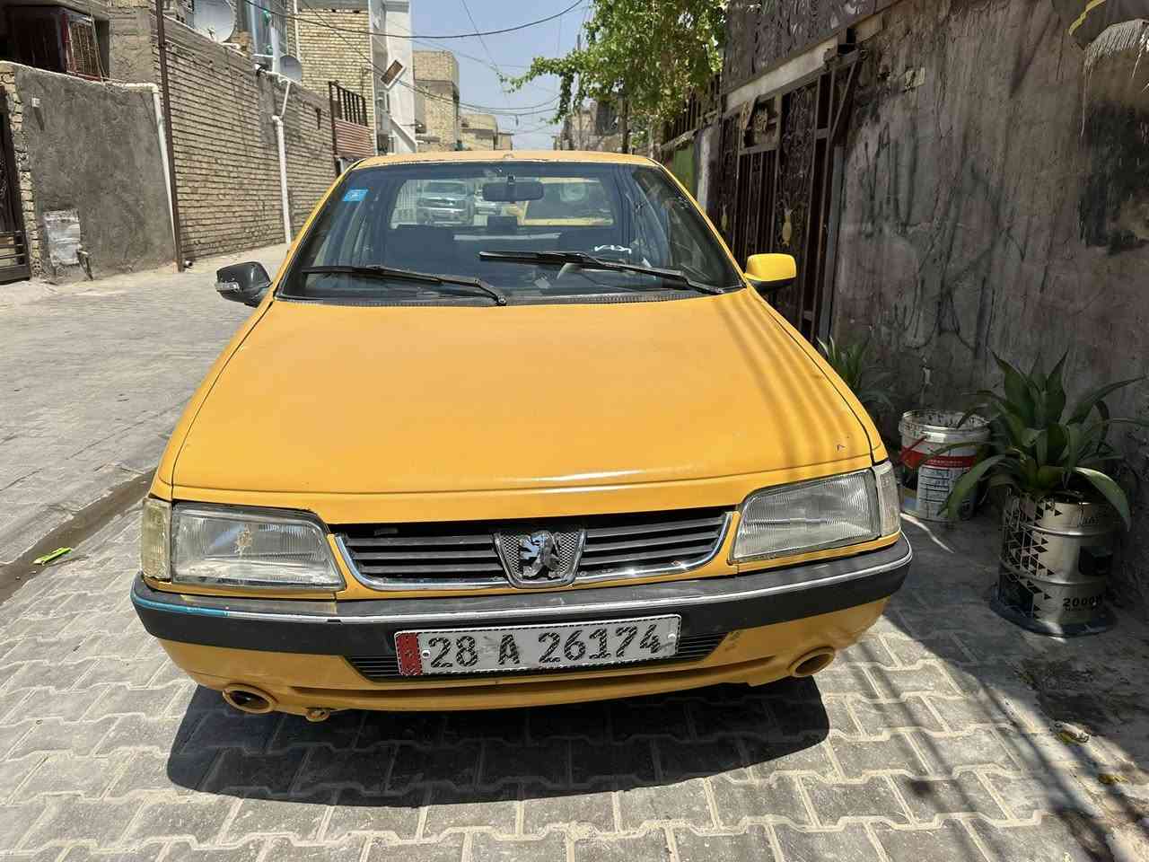 بيجو روى ٢٠١٠ بسمي السياره السنويه والهزه بعد مساقطات محوره مكينه وكير برنس معمره السياره جديد ومصبوغه عام كلشي مناقصها غير التبريد بس مكانها بغداد الشعلة رقمي بي واتساب هم ***********
سعرها ٣٥ ورقة بيها مجال
