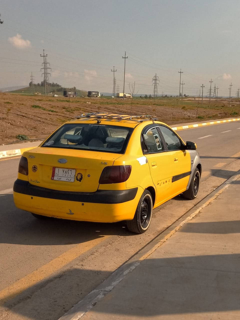 كيا ريو 2009         78$   وبيها مجال⚜️
هيئه غرامات صفر 
محرك وكير مال كصه 
طخم جديد 
زوج تايرات الكدام صارلو سبوع 
السياره كود واحد مبدل بيها جاملغ وبوند 
السياره كفاله من الكص والتكم والشواصي 
الشرعي موجود 
كاربون مامسجله 
ترأي للبصره 
***********
***********
