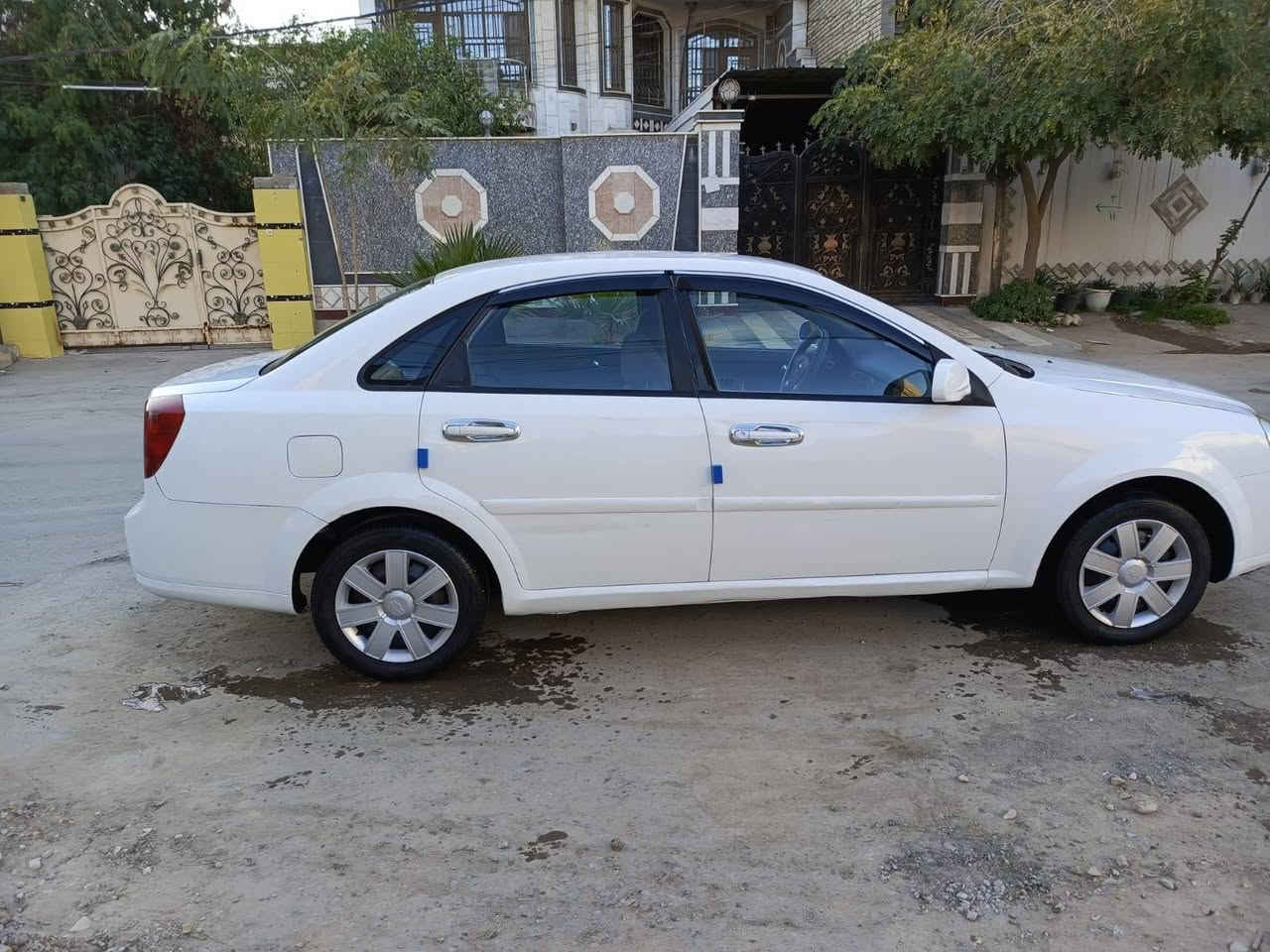 #يالله سلام عليكم اوبترا موديل 2011 رقـم بابل بسمنه تحويل مباشر مكفوله من ضربه بيه 3قطع صبغ جاهزه من كلشي كير ومكينه حداديه تخم تاير تبريد ثلـج كلها جديد الـسعر 67بية مجال قليل عيوني حله باب مشهد للاستفسار على الرقـم الهاتف ***********
