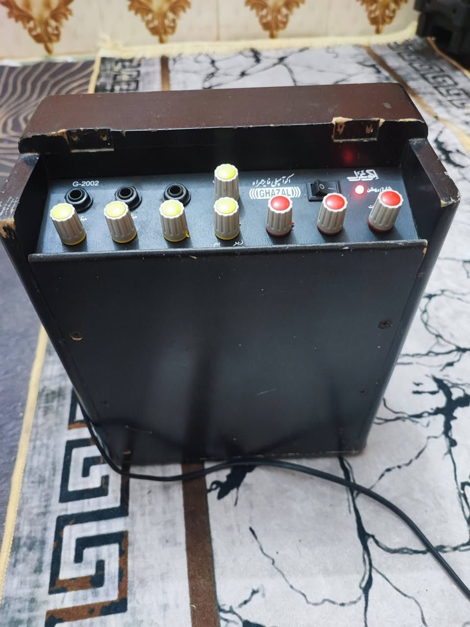 جهاز نوع اكو غزل صناعة ايرانيه حجم وسط يشتغل شحن وكهرباء السعر 75 الف يوجد توصيل  لجميع المحافظات ***********
