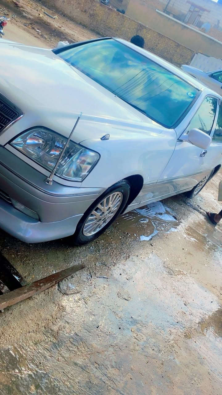 قرار 48 مدفوع كمرك وضريبه وقرصه واصل دكمتين  موديل 2003  مشط ايسر ابلاد جاهزه من كولشي حداديه تبريد تخم تاير مكاني ذي قار
السعر 108 وبية مجال

***********
