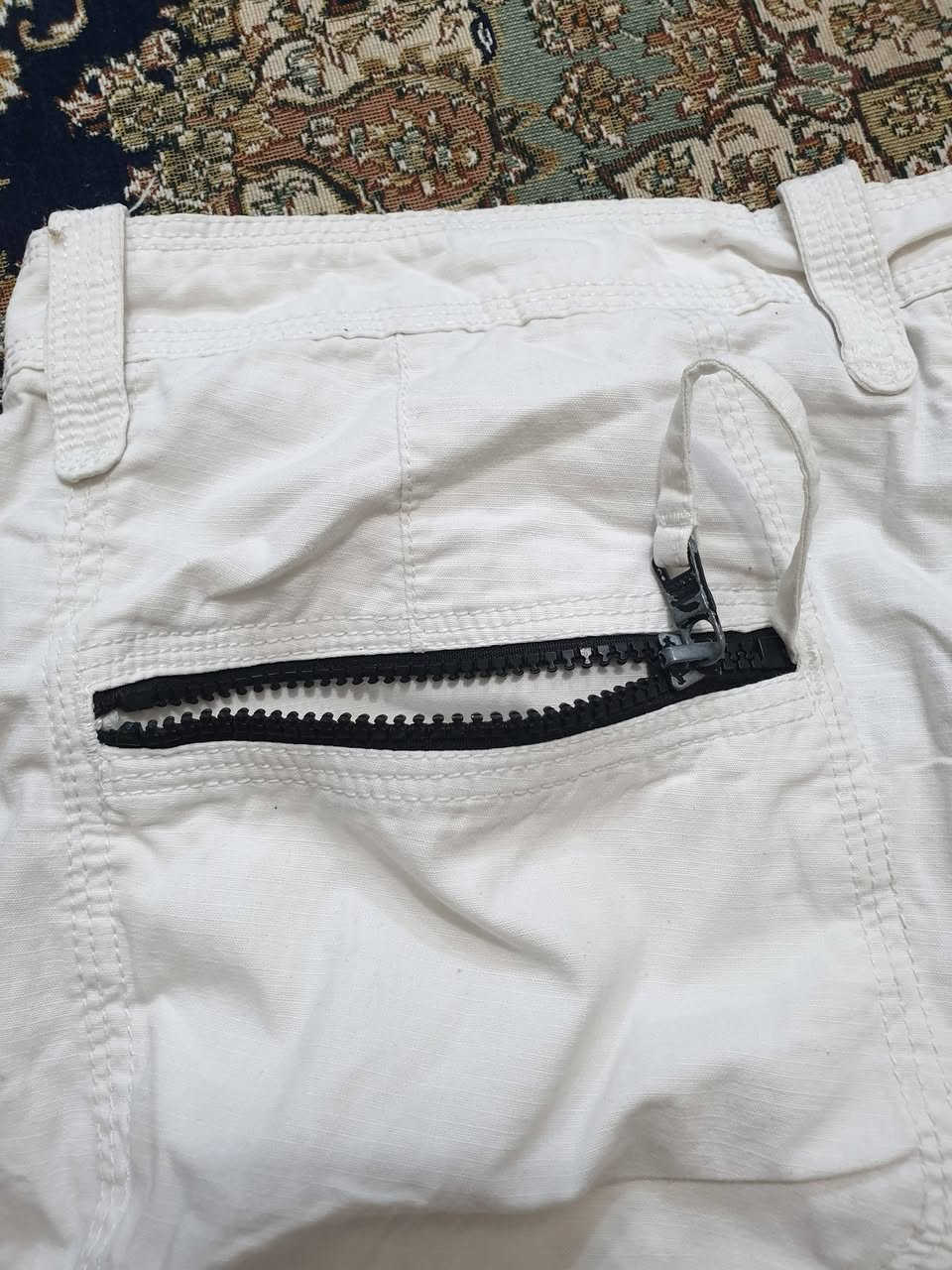 السلام عليكم جميعا...
قطعتين برمودا... بالة و نظافة 💯 % 

القطعة الاولى...
أرماني إكسچينج Armani exchange 
الخامة قطن 💯 %
قياس 30 - 31 لون ابيض 
اربعة جيوب أمامية و اثنين جانبيات بطباقات و اثنين خلفيات بسحاب 

القطعة الثانية...
بيرشكا Bershka 
الخامة جينز
قياس 32 راهي او 33 فت ...
اللون ليموني فاتح
سعرهن 25 الف شامل التوصيل


**إذا كنت صاحب هذا الإعلان وتريد حذفه لأي سبب، رجاءا أرسل رسالة إلى الدعم الفني**