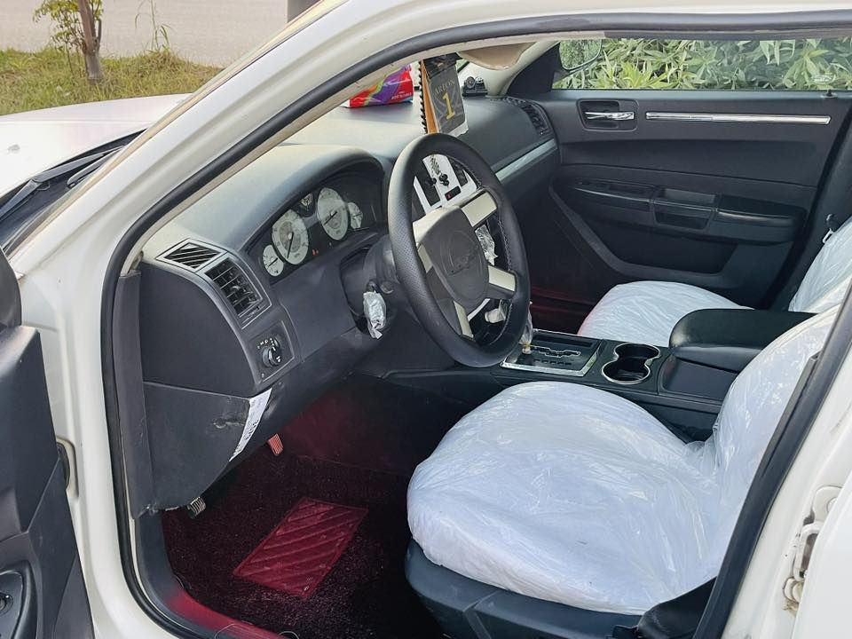 السلام عليكم للبيع  او الامراوس حسب القناعة السعر ١١٥ وبية مجال اوباما  موديل ٢٠٠٨ صبغ حزام جاهز للاخير رقم دولي وهزه جديدة اسليمانية تحويل مباشر مكان السيارة صلاح الدين ناحية الاسحاقي ***********
