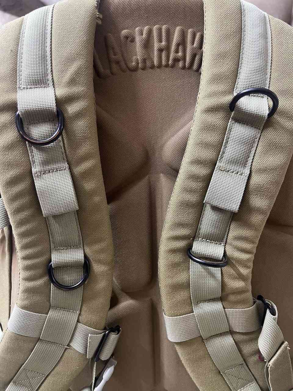 يالله 
جنطة بلاك هوك حيل نظيفة 
تواصل خاص او واتساب 
يوجد توصيل 🚚


**إذا كنت صاحب هذا الإعلان وتريد حذفه لأي سبب، رجاءا أرسل رسالة إلى الدعم الفني**