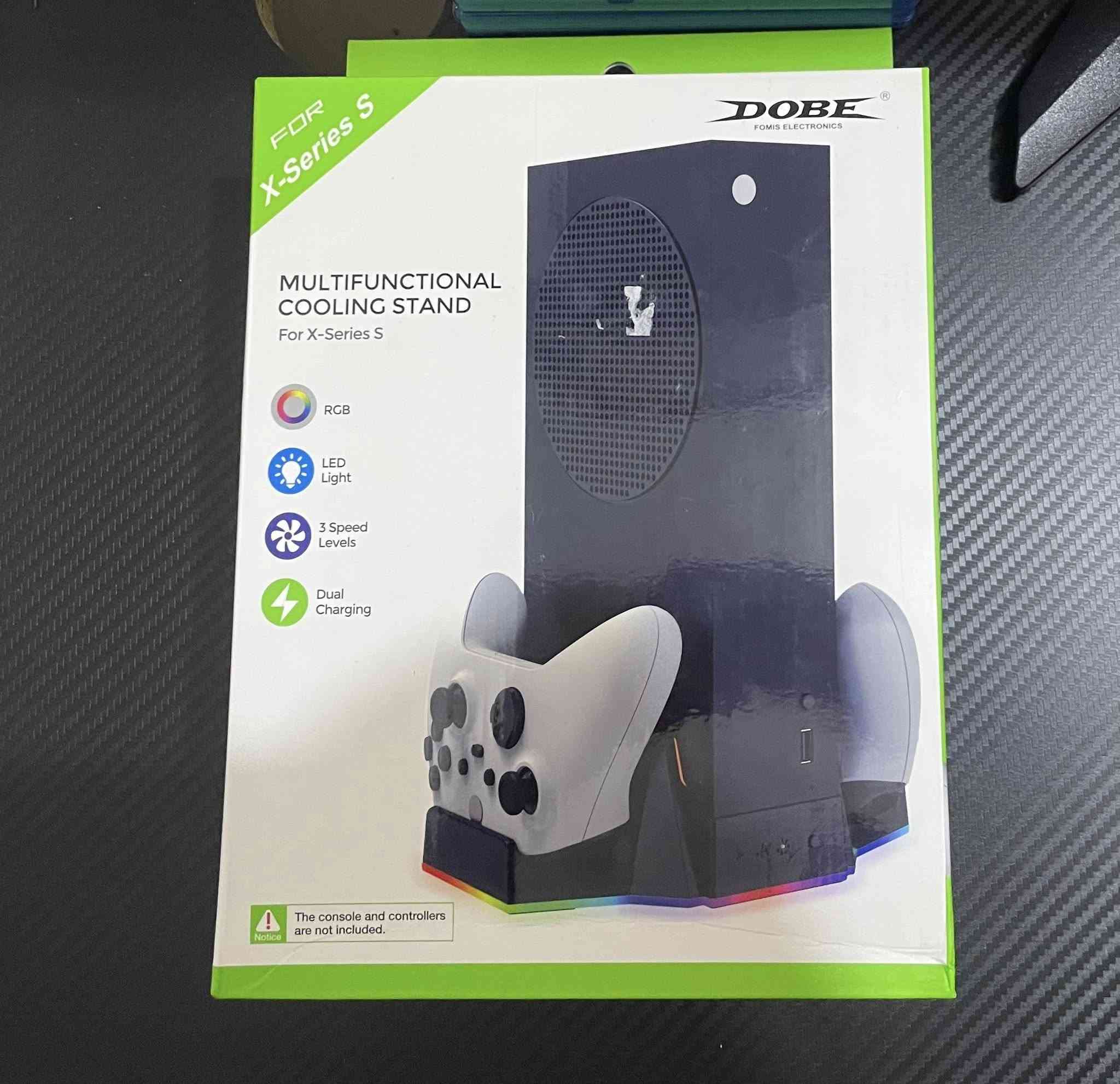 الملحقات المتوفرة للXbox 
ستاند تبريد + شحن الجويستك مع بطاريات قابلة للشحن السعر ٢٥
جويستك كيم سير Game sir g7 se السعر ٥٠ الف
جويستك كيم سير Game sir g7He السعر ٥٥ الف
جويستك Xbox الأصلية السعر ٨٥ ألف 
بطاريات قابلة للشحن 🔋 من Dobe السعر ١٠ الف
Controller freek السعر ٧ الف
كيبل HDMI 2.1 السعر ١٠ الف


**إذا كنت صاحب هذا الإعلان وتريد حذفه لأي سبب، رجاءا أرسل رسالة إلى الدعم الفني**