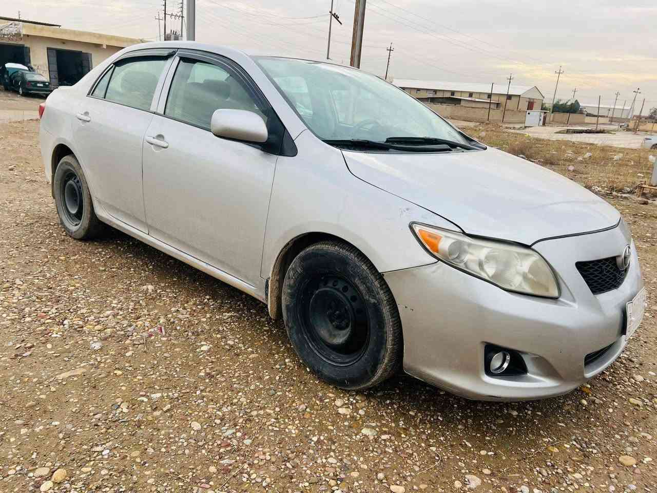 السلام عليكم كورله موديل ٢٠١٠ رقم بغداد موازي شرط التحويل والغرامات سياره حلوه بيه ٣ قطع صبغ بنيد جاملغ وباب السائق شرط بس صبغ نفسهن مامبدلات بيه معجون فقط راس الجاملغ جهت السائق داخل بيه فقط بل البطانه لا شاصي ولا لغد محرك ١٨ سياره حلوه ملاحضه محركه بي تنقيص السعر ٩٣ مكان السياره صلاح الدين ناحية العلم اي استفسار الاتصال بل رقم ‏‪***********‬‏ دين مابيع مراوس ماراوس
