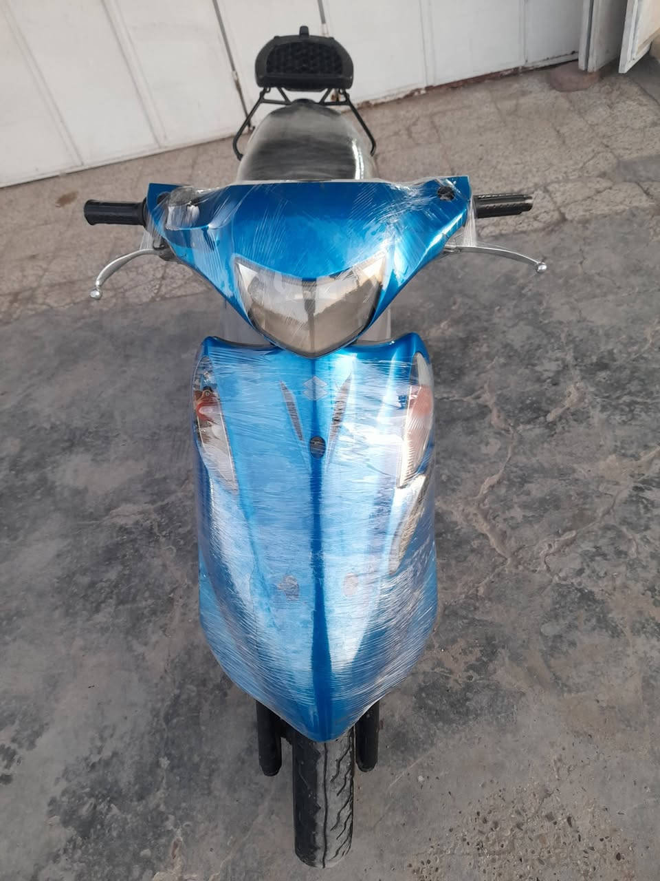 لسلام عليكم دراجة ساسوكي ادرس ياباني نضيفة اي نقص مابيهة نكرة سلف اورق كاملة لمكان لغزالية لسعر 300 لشراي يتصل ***********
