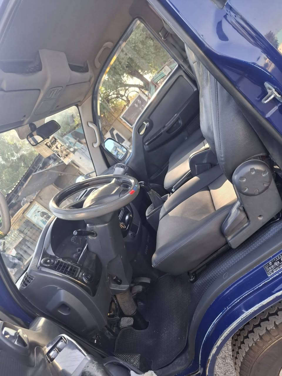 سلام عليكم 
للبيع كيه 2012 رقم بغداد E الجديد ..السياره مكينه مسكر طرمبه جديد لا صرف ولا بخار     ...كير واكسن جدد....
صدر امامي وخلفي جديد ...     ميكانيك شركه جديده 
تخم تأير كوري جديد.              دواخل شركه جديده 
السياره مكفوله      من الضربه.       والكص والصبغ. .
سياره جاهزه خير من الله.   جك والعده وسبيرات موجودات
كهربائيات كله شغال 😎.            مكاني بغداد ❤️
📞الرقم ***********.       مكلف بل نشر 🥴 
   اتصل واني خادم 😇.        تحويل مباشر بسمك 😉
